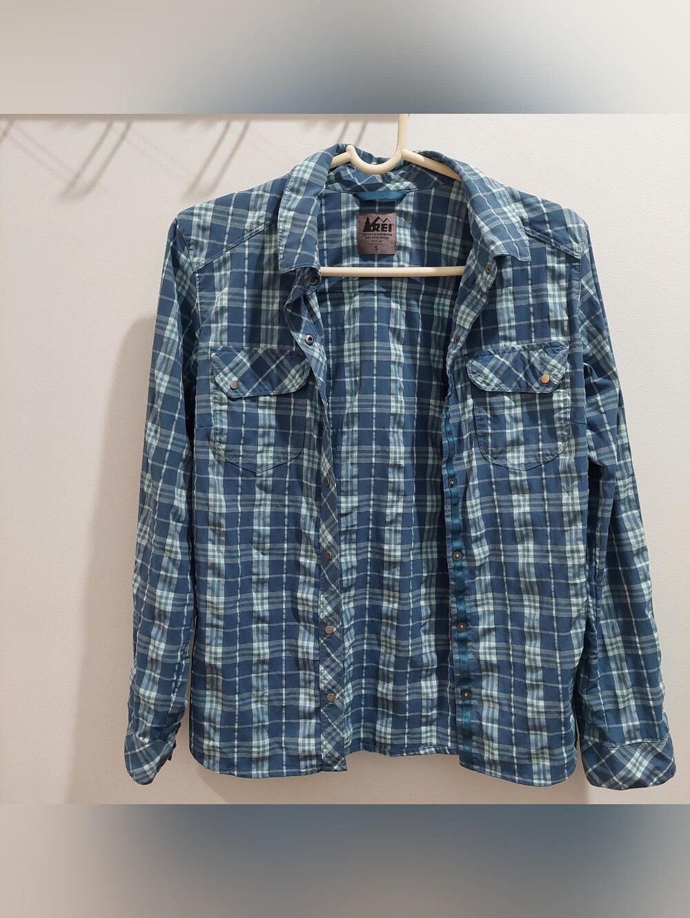 REI Men's Small Blue Plaid Button-Up Shirt